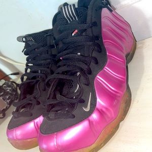 COPY - Nike pink foamposite